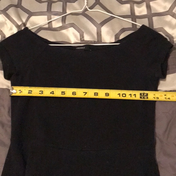 Dress - Picture 3 of 5